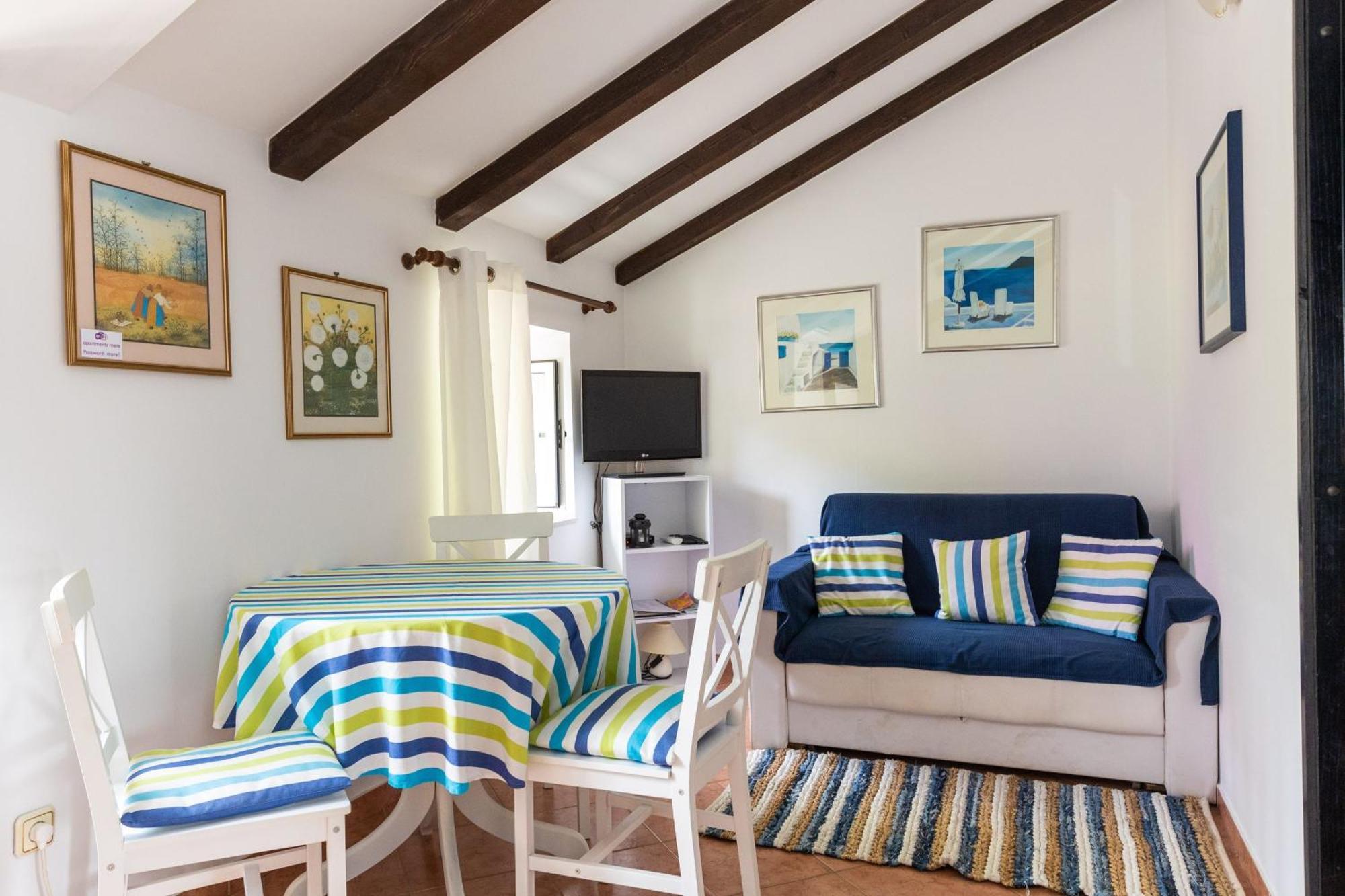 Apartments Mare مْليني الغرفة الصورة